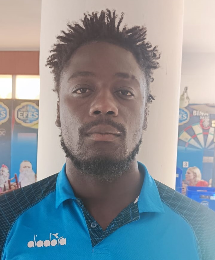 LEON MUNASHE DAMBAKURIMA