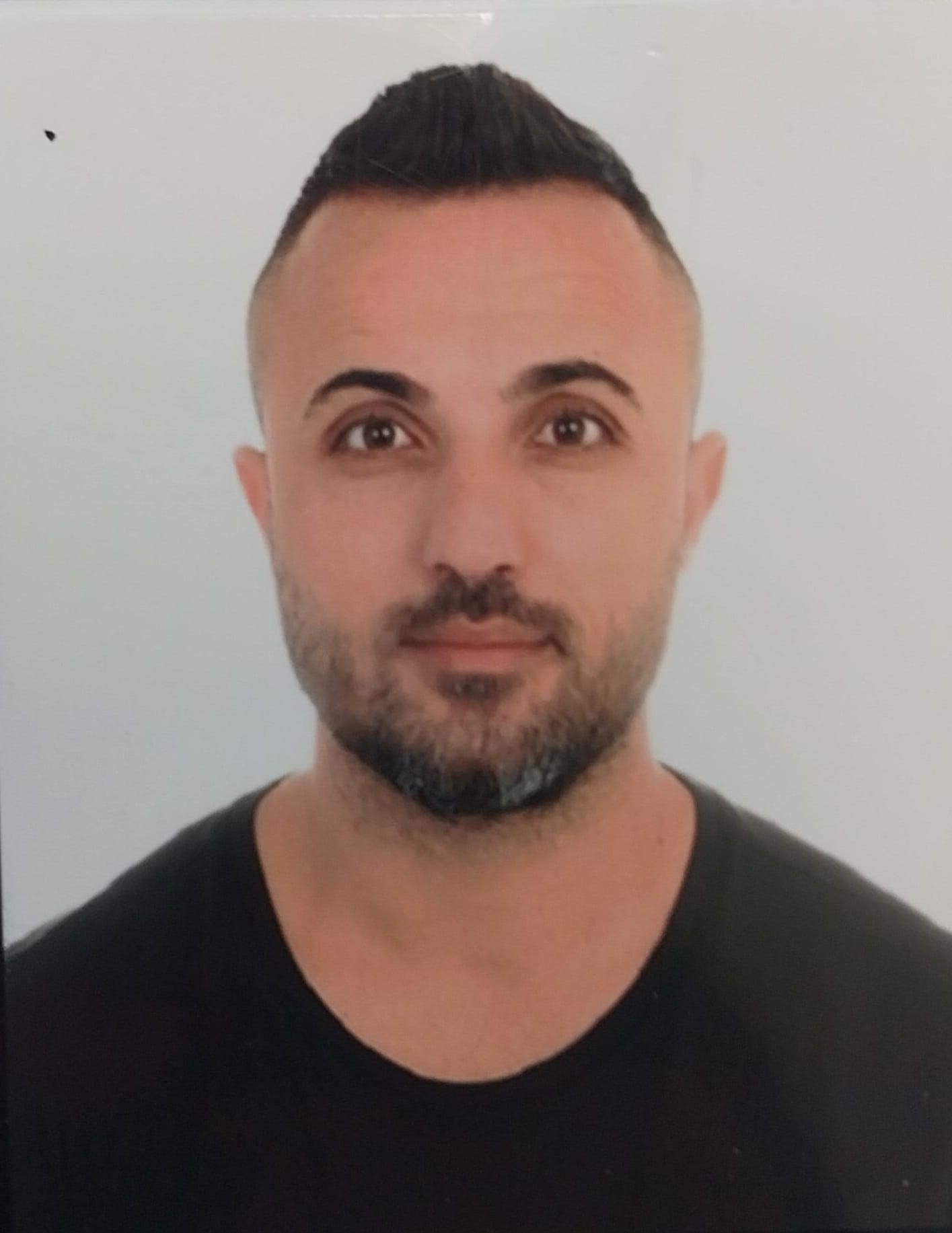 HASAN  AKAR