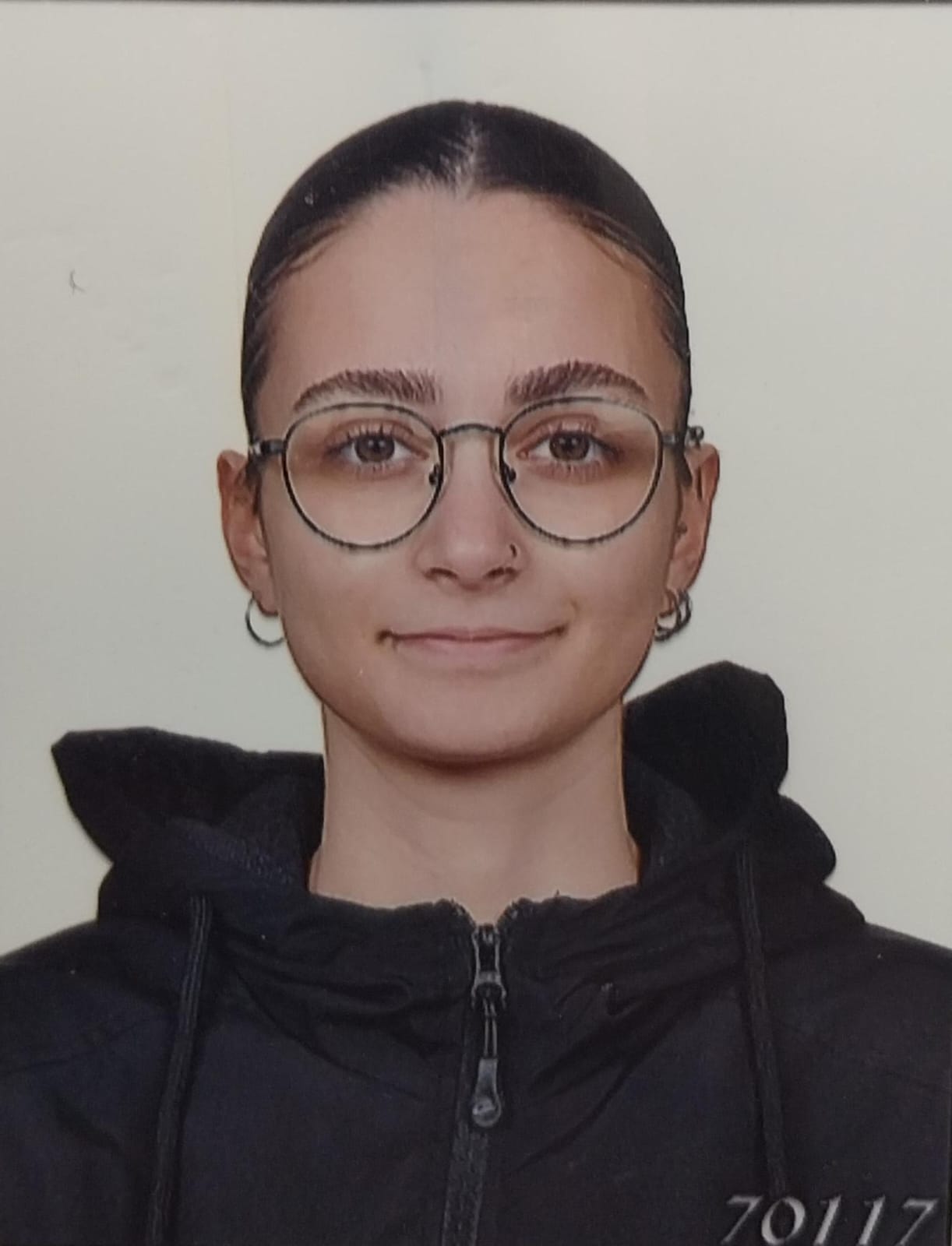 LARA GÜLAKDENİZ