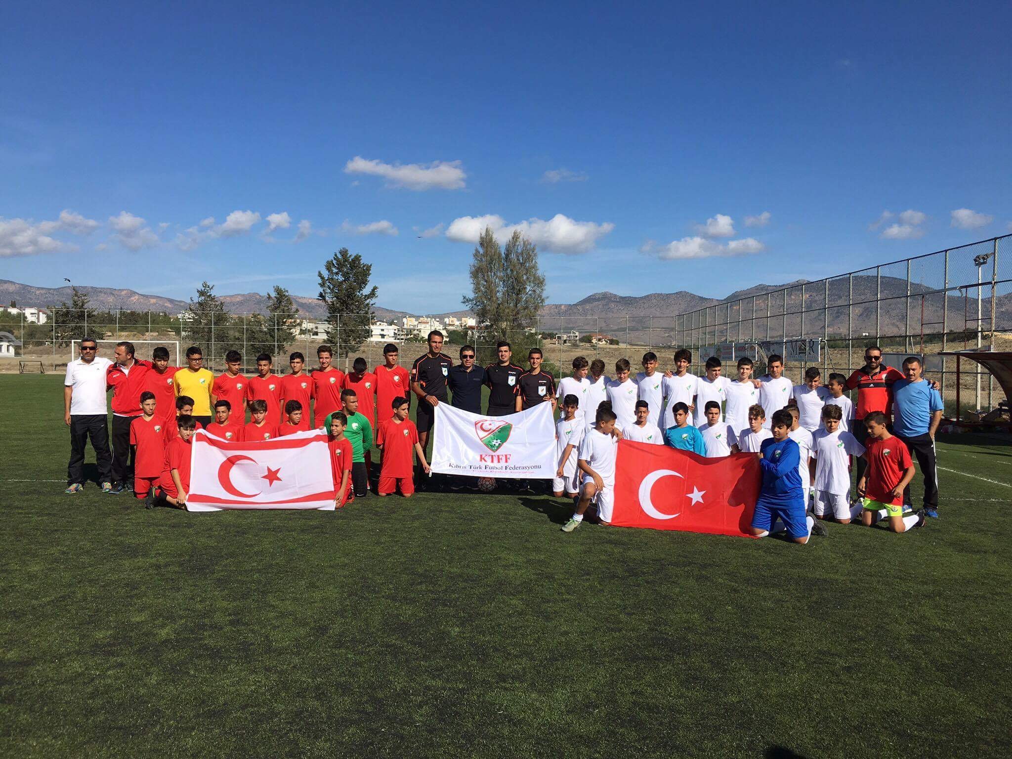 U14 Karmalarımız Cumhuriyetimiz için karşılaştı