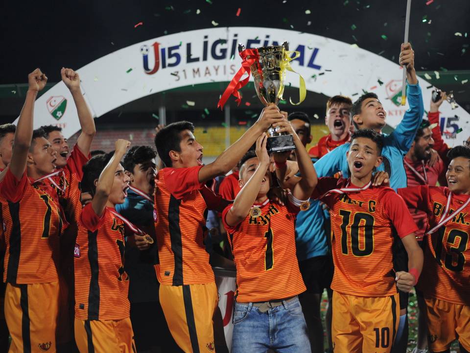 2016-2017 Sezonu U15 Ligi şampiyonu Dumlupınar TSK oldu