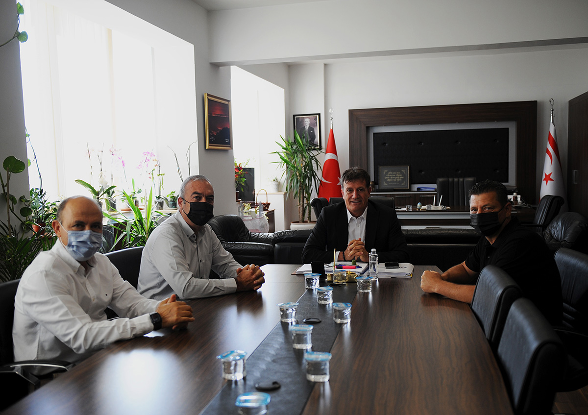 Başkan Sertoğlu, Spordan Sorumlu Bakan Arıklı ile görüştü