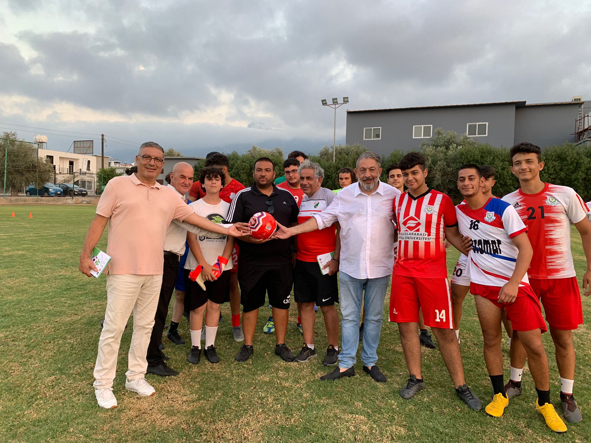 "Futbolda Bağımlılıkla Mücadelede Elele" projesi hayata geçti