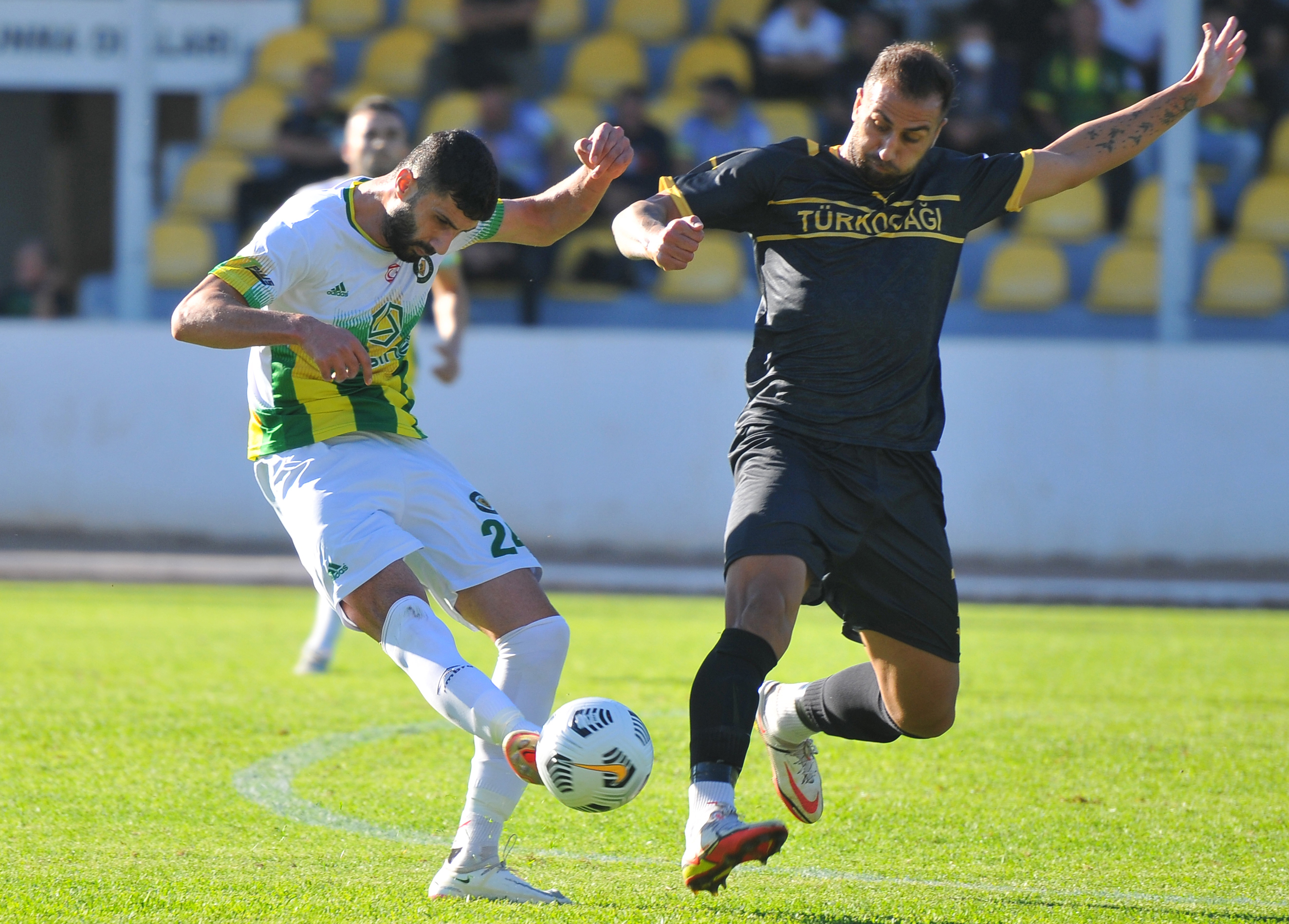 AKSA Süper Lig 2021-2022 ilk devre istatistikleri