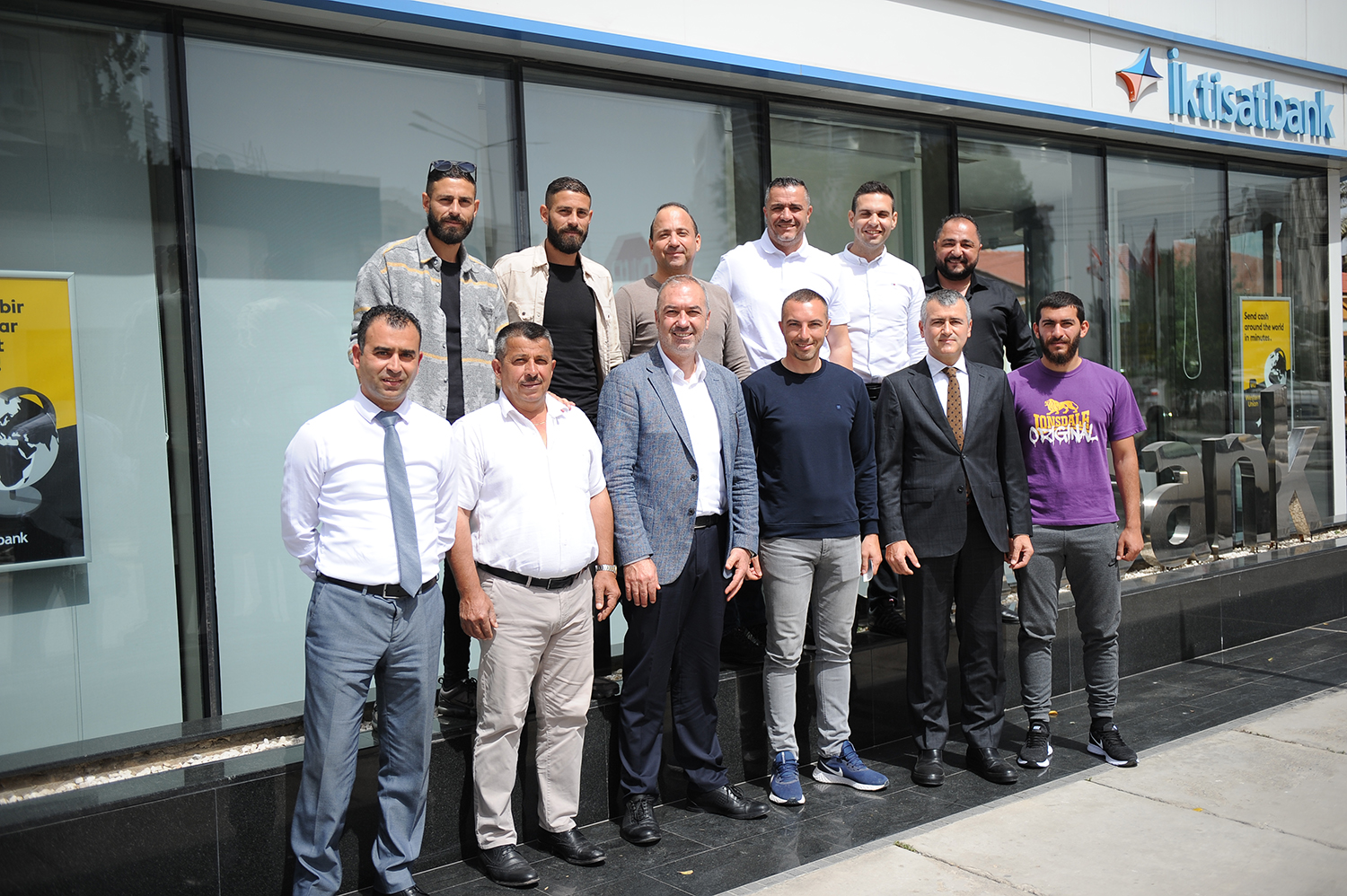 İktisatbank'tan BTM 1.Lig şampiyonlarına davet