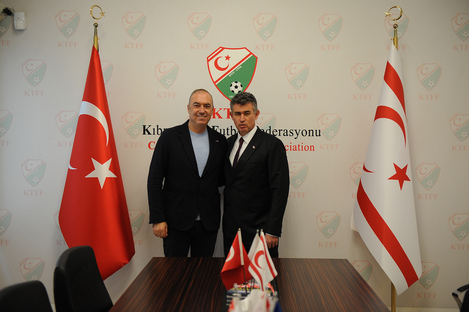 TC Lefkoşa Büyükelçisi Feyzioğlu, Sertoğlu'nu ziyaret etti
