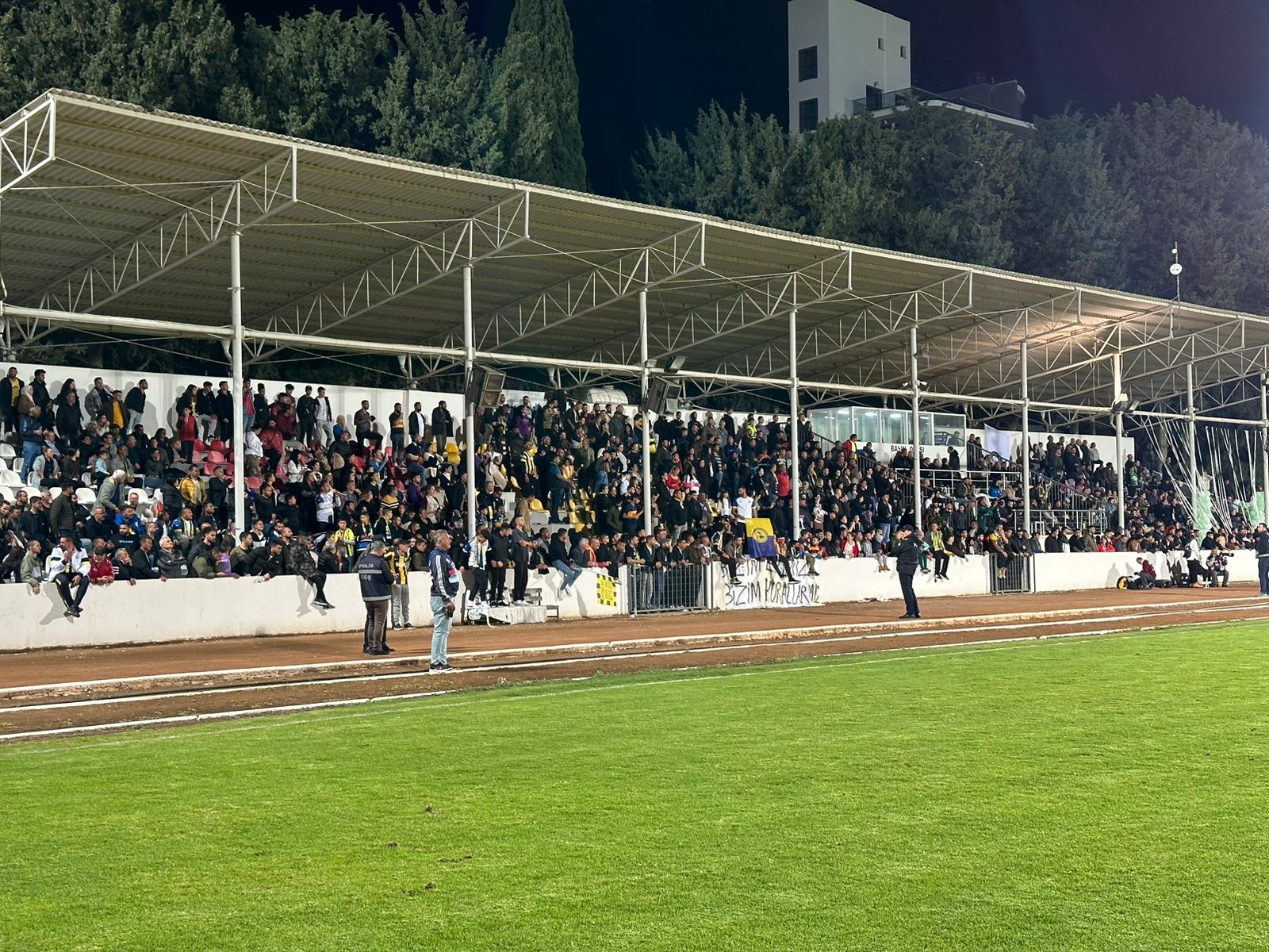 Sertoğlu'ndan Geçitkale ve Miracle Demirhan camialarına teşekkür